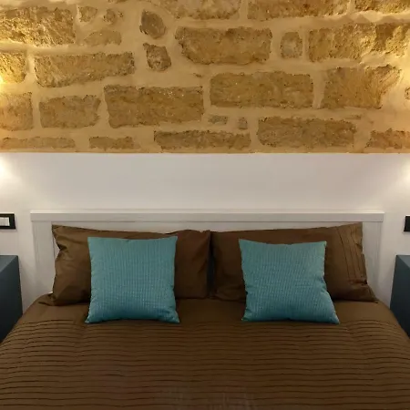 唐娜特蕾莎住宿加早餐旅馆 4* 阿格里真托